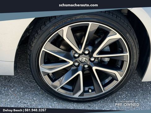 Used 2020 Toyota Corolla SE FWD image 19