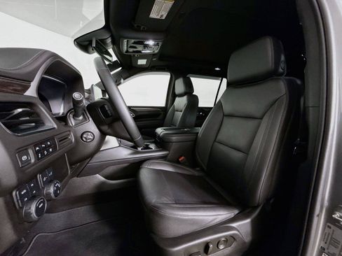 Used 2023 Chevrolet Tahoe Z71 w/ Luxury Package AWD/4WD image 23