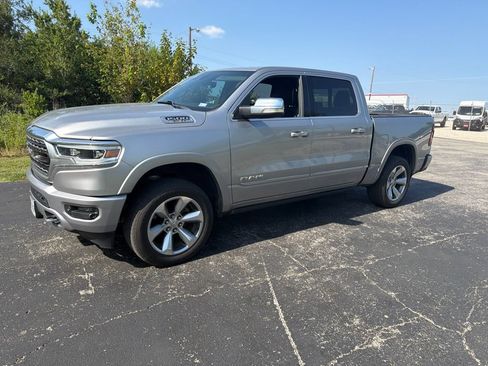 Used 2019 RAM 1500 Limited RWD image 4