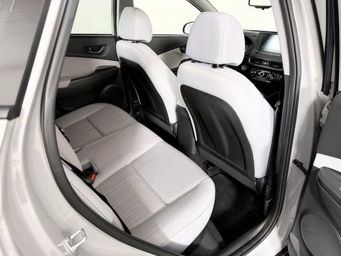 Used 2022 Hyundai Kona SEL image 37