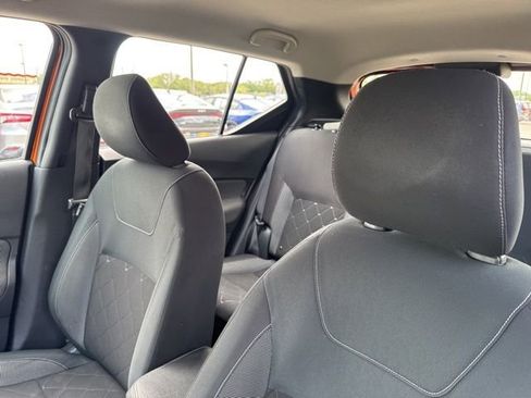 Used 2019 Nissan Kicks SV FWD image 25