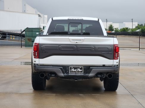 Used 2018 Ford F150 Raptor w/ Equipment Group 802A Luxury AWD/4WD image 6