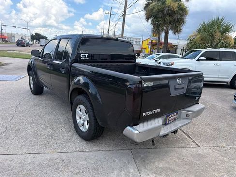 Used 2013 Nissan Frontier SV RWD image 8
