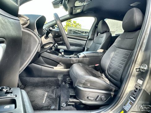 Used 2022 Hyundai Santa Cruz SEL image 3