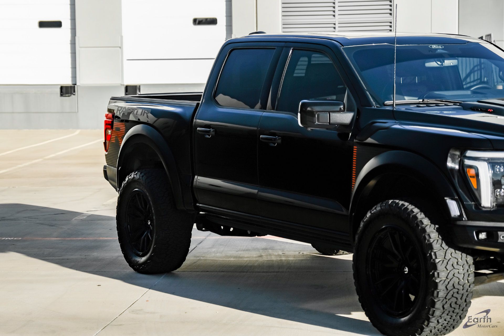 Used 2025 Ford F150 Raptor w/ Equipment Group 803A Raptor R AWD/4WD image 21