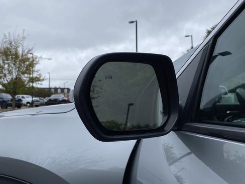 Used 2024 GMC Acadia Elevation image 39