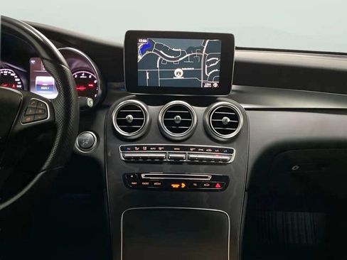 Used 2017 Mercedes-Benz GLC 300 4MATIC image 15