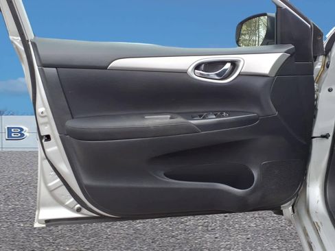 Used 2013 Nissan Sentra S FWD image 11