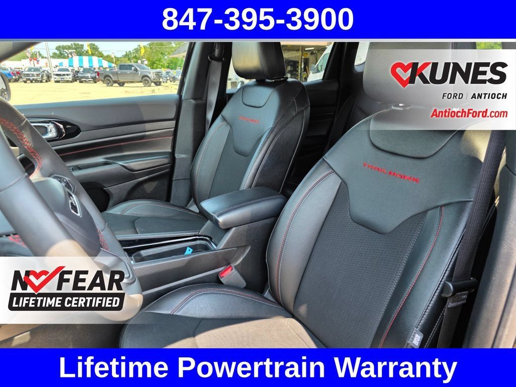 Used 2024 Jeep Compass Trailhawk AWD/4WD image 21