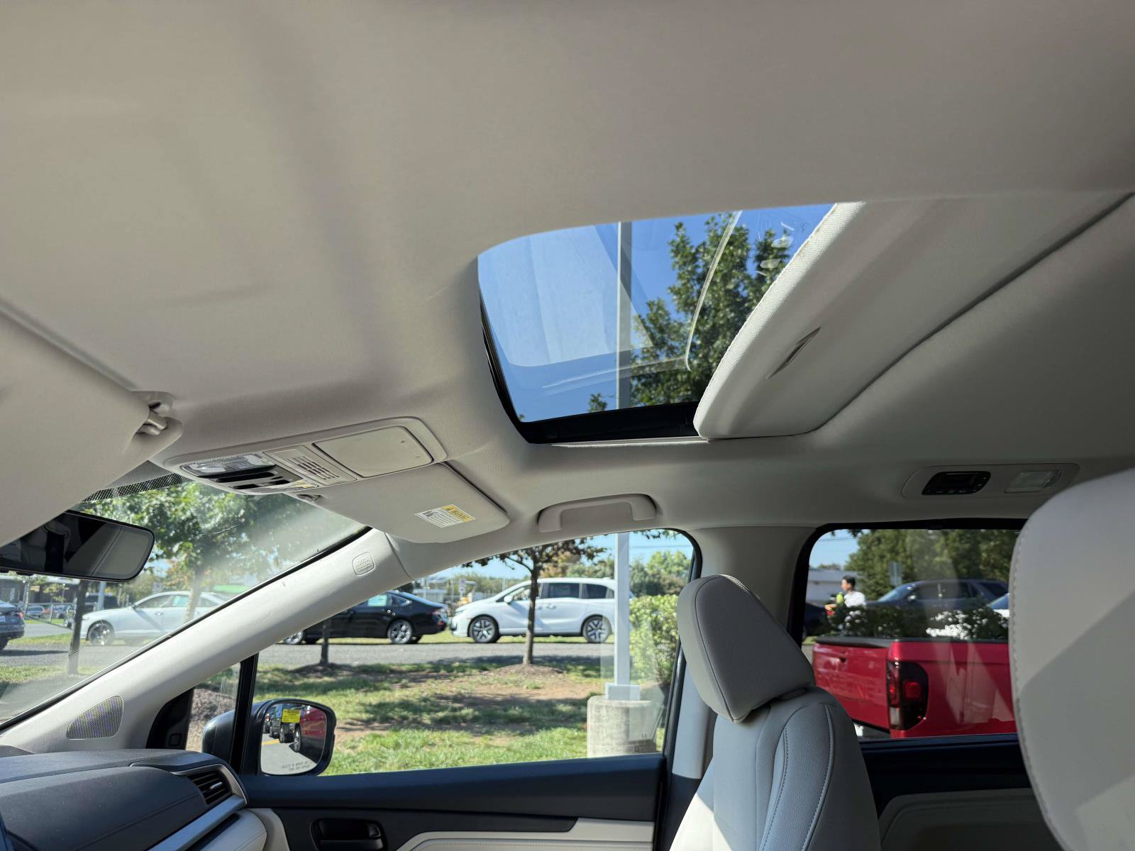 New 2027 Honda Odyssey EX-L image 16