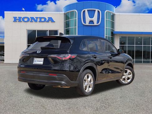 Used 2024 Honda HR-V LX image 3
