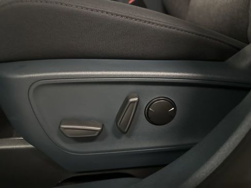 New 2025 Ford Maverick XLT w/ XLT Luxury Package image 4