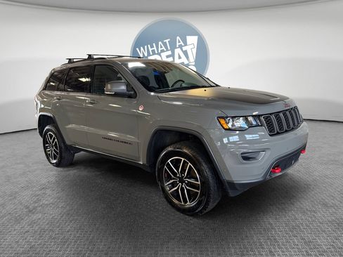 Used 2019 Jeep Grand Cherokee Trailhawk AWD/4WD image 1
