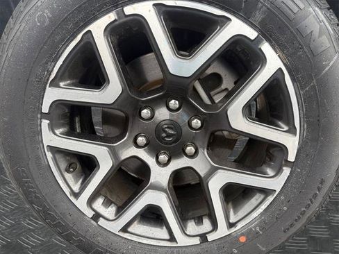 Certified 2025 RAM 1500 Laramie image 20