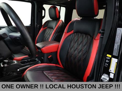 Used 2025 Jeep Wrangler Unlimited Sport AWD/4WD image 13