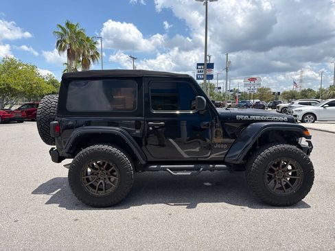 Used 2022 Jeep Wrangler Rubicon AWD/4WD image 5