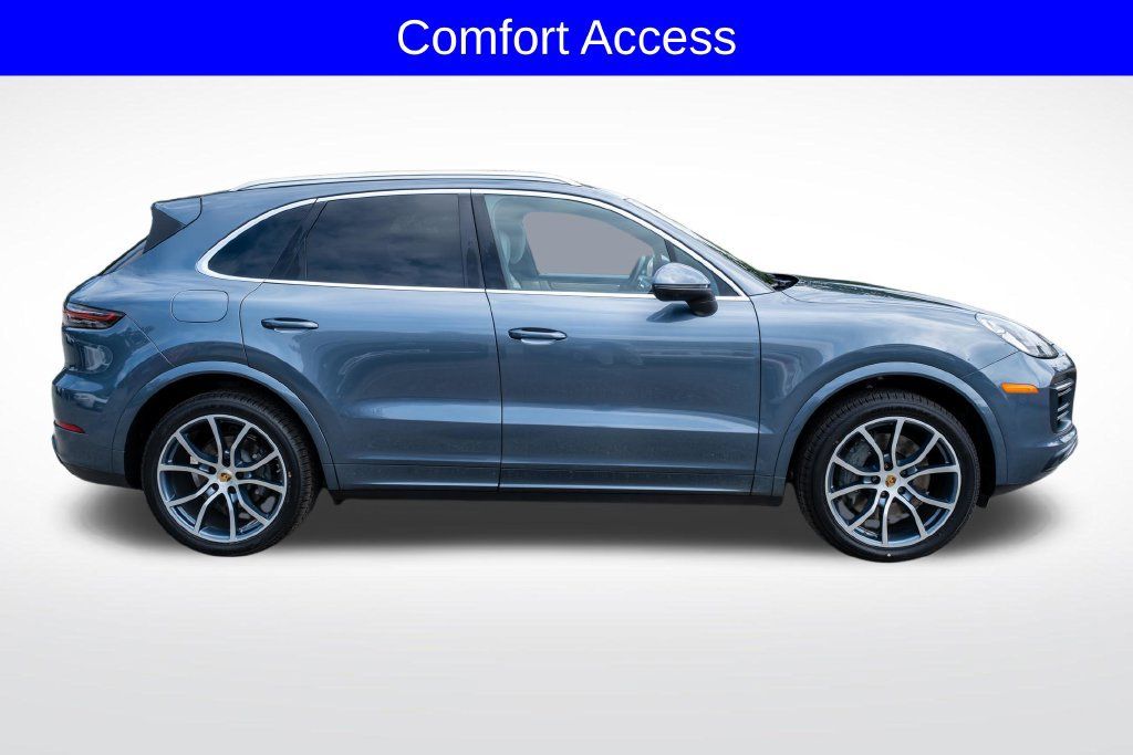 Used 2020 Porsche Cayenne S w/ Premium Package AWD/4WD image 9