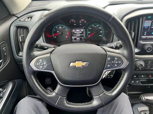 Used 2015 Chevrolet Colorado Z71 AWD/4WD image 23