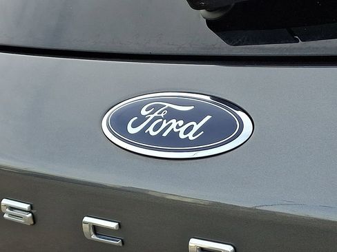 Certified 2022 Ford Escape SE w/ Convenience Package image 31