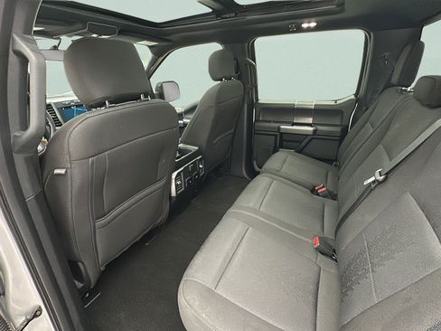 Used 2018 Ford F150 XLT w/ Equipment Group 302A Luxury AWD/4WD image 12