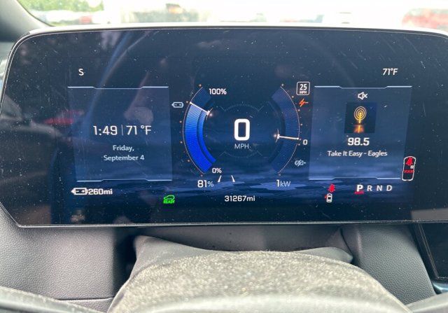 Used 2024 Chevrolet Equinox EV LT w/ LPO, All-Weather Mat Package FWD image 6
