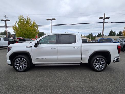 Used 2024 GMC Sierra 1500 Denali w/ Denali Reserve Package AWD/4WD image 4