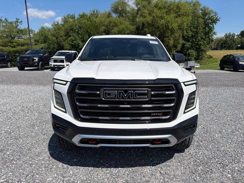 Used 2026 GMC Yukon AT4 Ultimate w/ LPO, Floor Liner Package AWD/4WD image 17