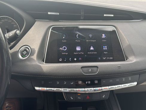Used 2019 Cadillac XT4 Luxury w/ Trailering Package FWD image 13