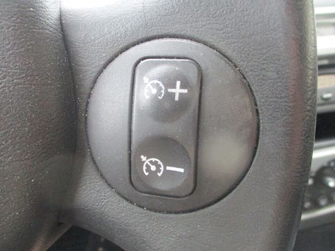 Used 2004 Saturn ION Level 2 w/ Power Pkg FWD image 32