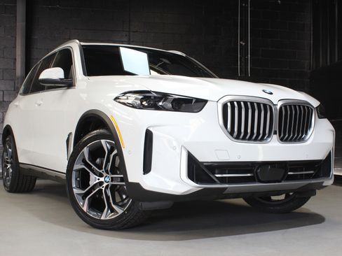 Used 2024 BMW X5 sDrive40i image 9