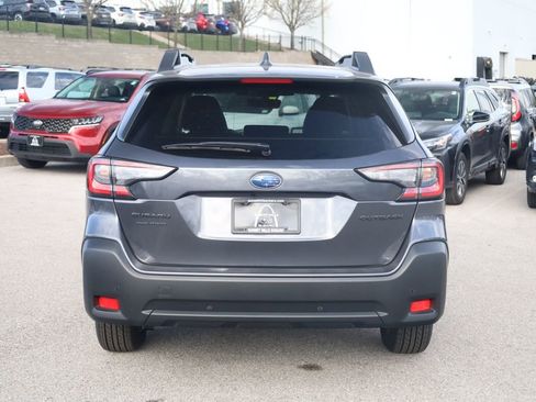 Certified 2025 Subaru Outback Onyx Edition image 5