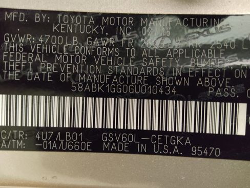 Used 2016 Lexus ES 350 w/ Luxury Package w/Wood Trim FWD image 33