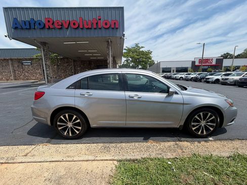 Used 2014 Chrysler 200 Touring w/ 200 S Group FWD image 8