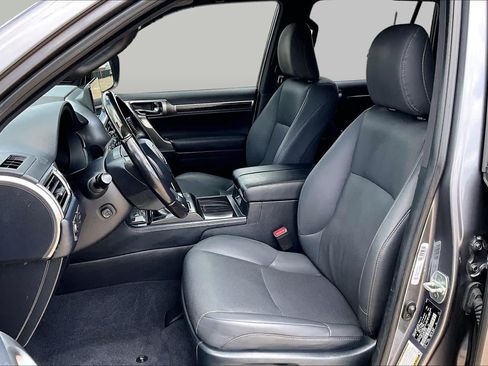 Certified 2023 Lexus GX 460 Premium w/ Accessory Package AWD/4WD image 8