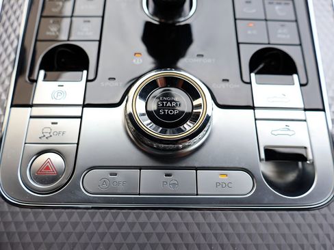 Certified 2023 Bentley Continental GT V8 AWD/4WD image 30