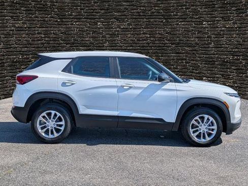 New 2026 Chevrolet TrailBlazer LS image 3