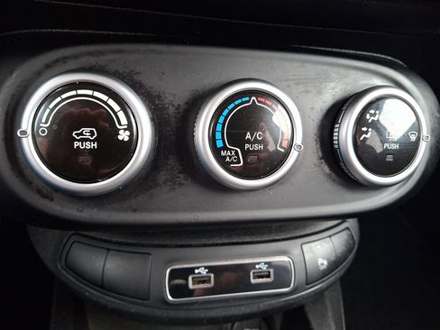 Used 2020 FIAT 500X Pop image 15