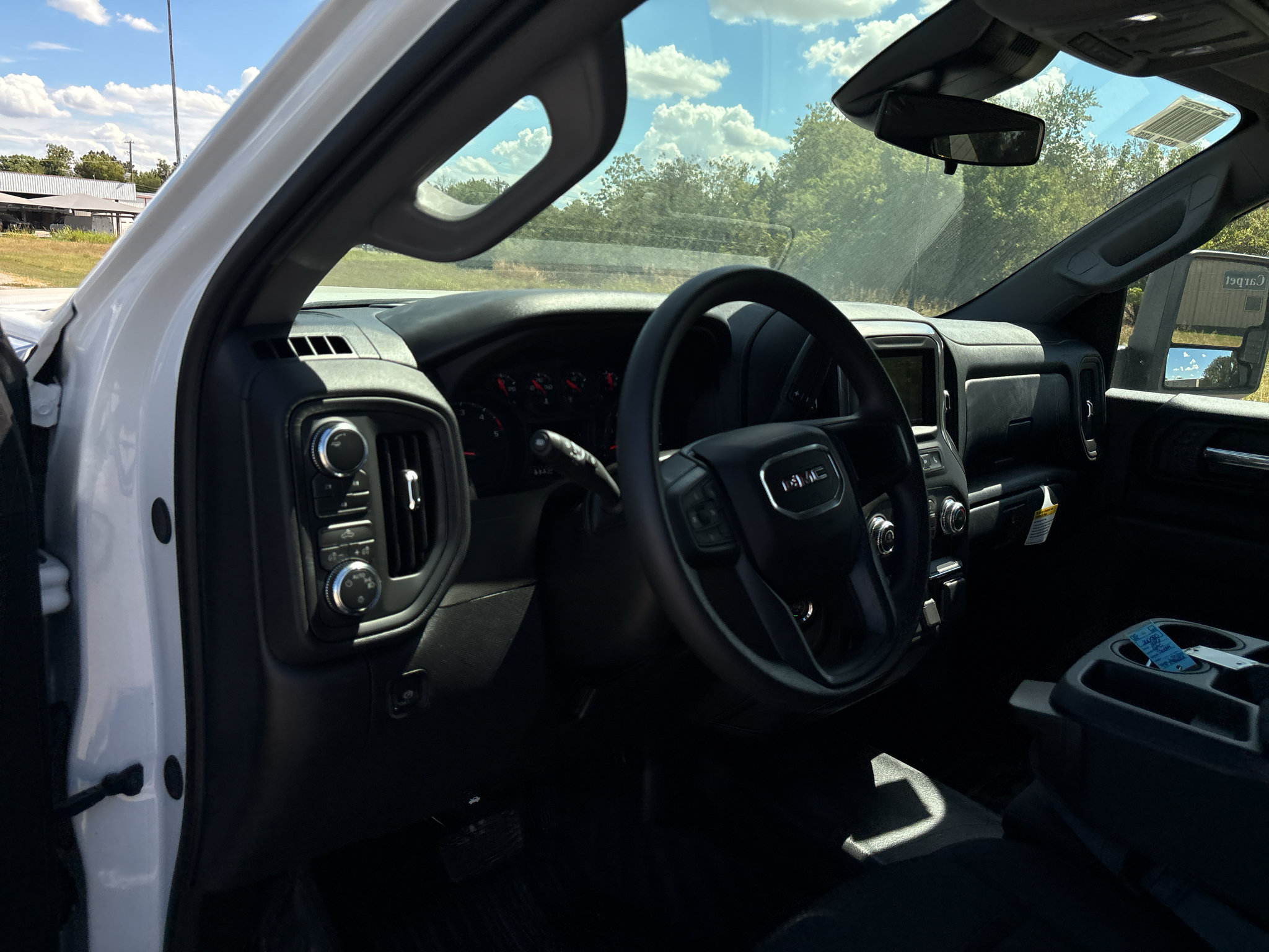 Used 2026 GMC Sierra 2500 Pro w/ Convenience Package AWD/4WD image 17