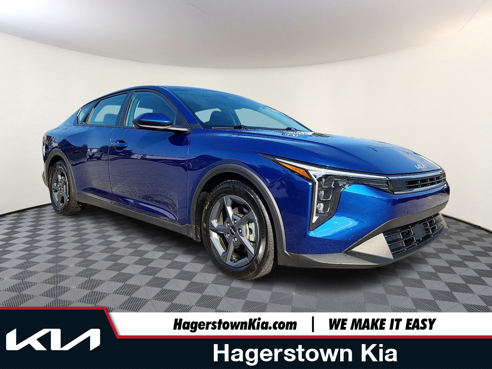 Certified 2025 Kia K4 FWD image 1