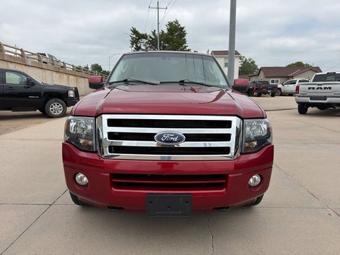 Used 2014 Ford Expedition Limited w/ Equipment Group 301A AWD/4WD image 2