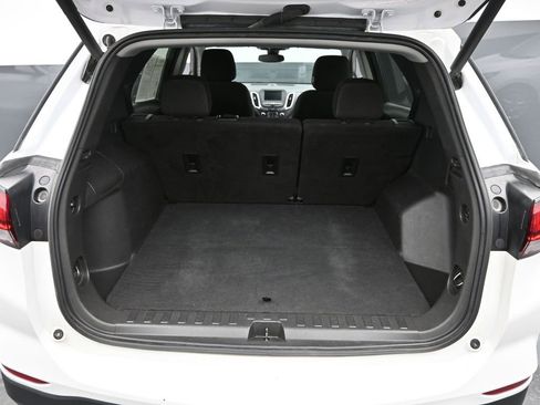 Used 2022 Chevrolet Equinox LT image 8