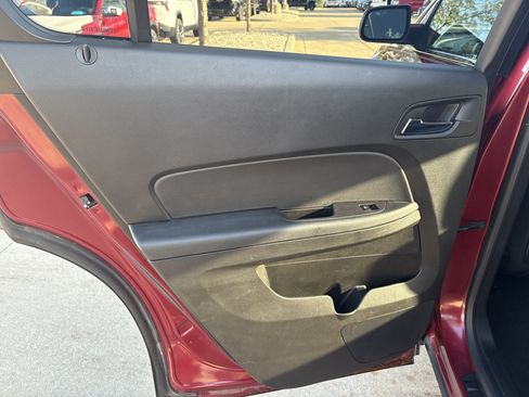 Used 2011 Chevrolet Equinox LT w/ Driver Convenience Package FWD image 12