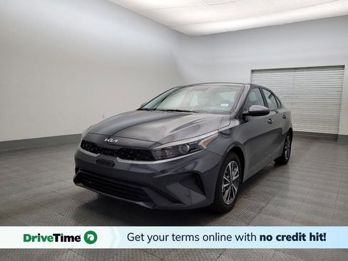 Used 2023 Kia Forte LXS image 1