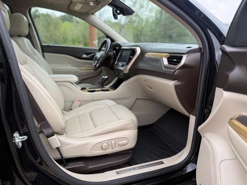 Used 2018 GMC Acadia Denali w/ Technology Package image 30