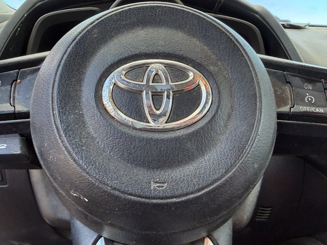 Used 2019 Toyota Yaris LE FWD image 21