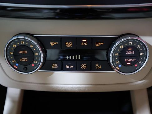 Used 2019 Mercedes-Benz GLS 450 4MATIC image 29