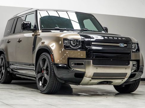 Used 2021 Land Rover Defender 110 X image 4