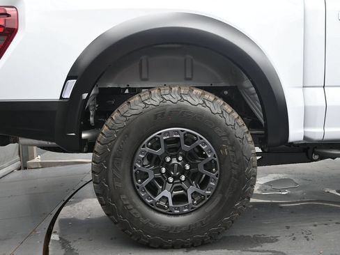 Used 2025 Ford F150 Raptor w/ Equipment Group 803A Raptor R AWD/4WD image 13