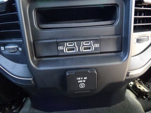 Used 2021 RAM 1500 Rebel AWD/4WD image 16