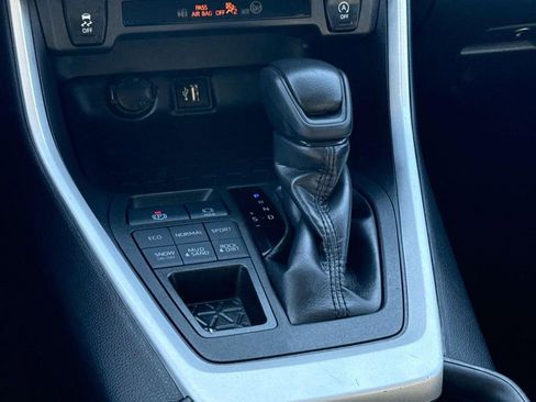 Used 2024 Toyota RAV4 LE image 18